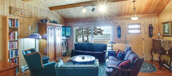 Cozy Baileys Harbor Cottage on Lake Michigan!