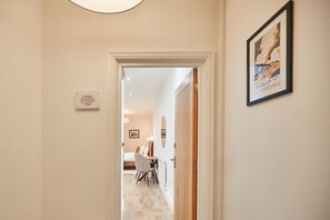 Interior - Host & Stay | Studio Pod 2 (Saltburn-by-the-Sea)