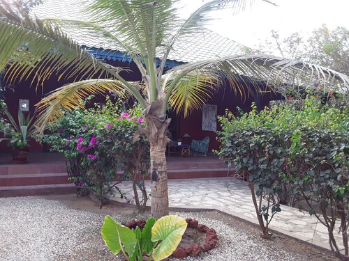 Superb house in Warang in green surroundings 600 m from the sea
