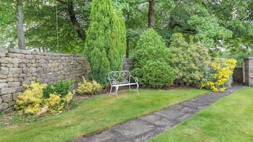 Cottage | Interior