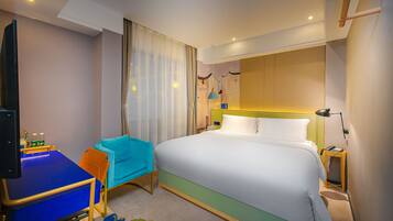 Basic Room | Select Comfort beds, free minibar, bed sheets