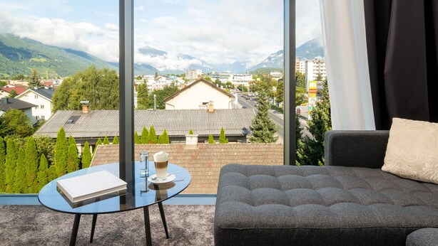 Junior Studio Suite, 1 King Bed, Non Smoking, Mountain View | Desk, laptop workspace, WiFi (free), individually decorated - On the Way Hotel (Spittal an der Drau)