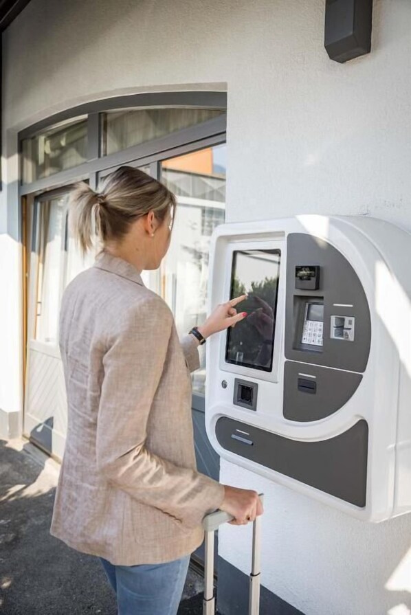 Mostrador para check-in y check-out