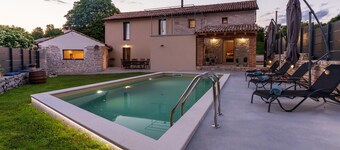 Villa No.8 - Stonehouse in the heart of Istria
