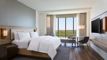 Escritorio, wifi gratis y ropa de cama