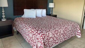 Deluxe Single Room, 1 Katil Raja (King), Non Smoking | Meja, kalis bunyi, Wi-fi percuma, cadar katil 