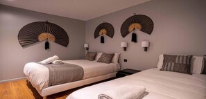 4 habitaciones, escritorio y tabla de planchar con plancha 