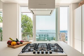 Interior - Quercia the house with an incredible view and swimming pool (Gardone Riviera)