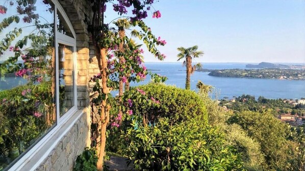 Property grounds - Quercia the house with an incredible view and swimming pool (Gardone Riviera)