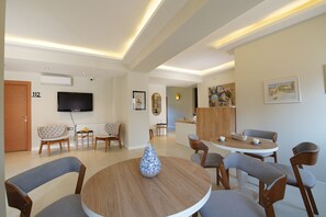 Reception - Oikos Bozcaada (Bozcaada)