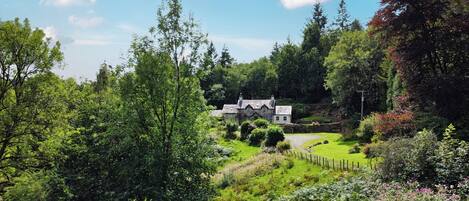 Cottage | Khuôn viên nơi lưu trú