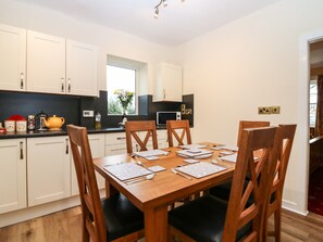 Dining - North Lodge (Forfar)