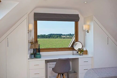 The Pheasantry - Luxury Eco Retreat with breakfast