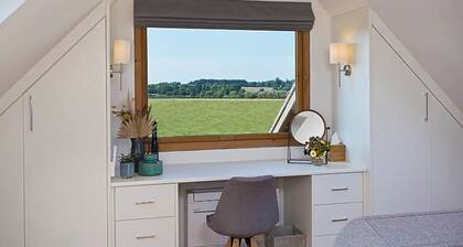 The Pheasantry - Luxury Eco Retreat with breakfast