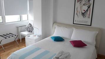 1 chambre, fer et planche à repasser, Wi-Fi gratuit, draps fournis