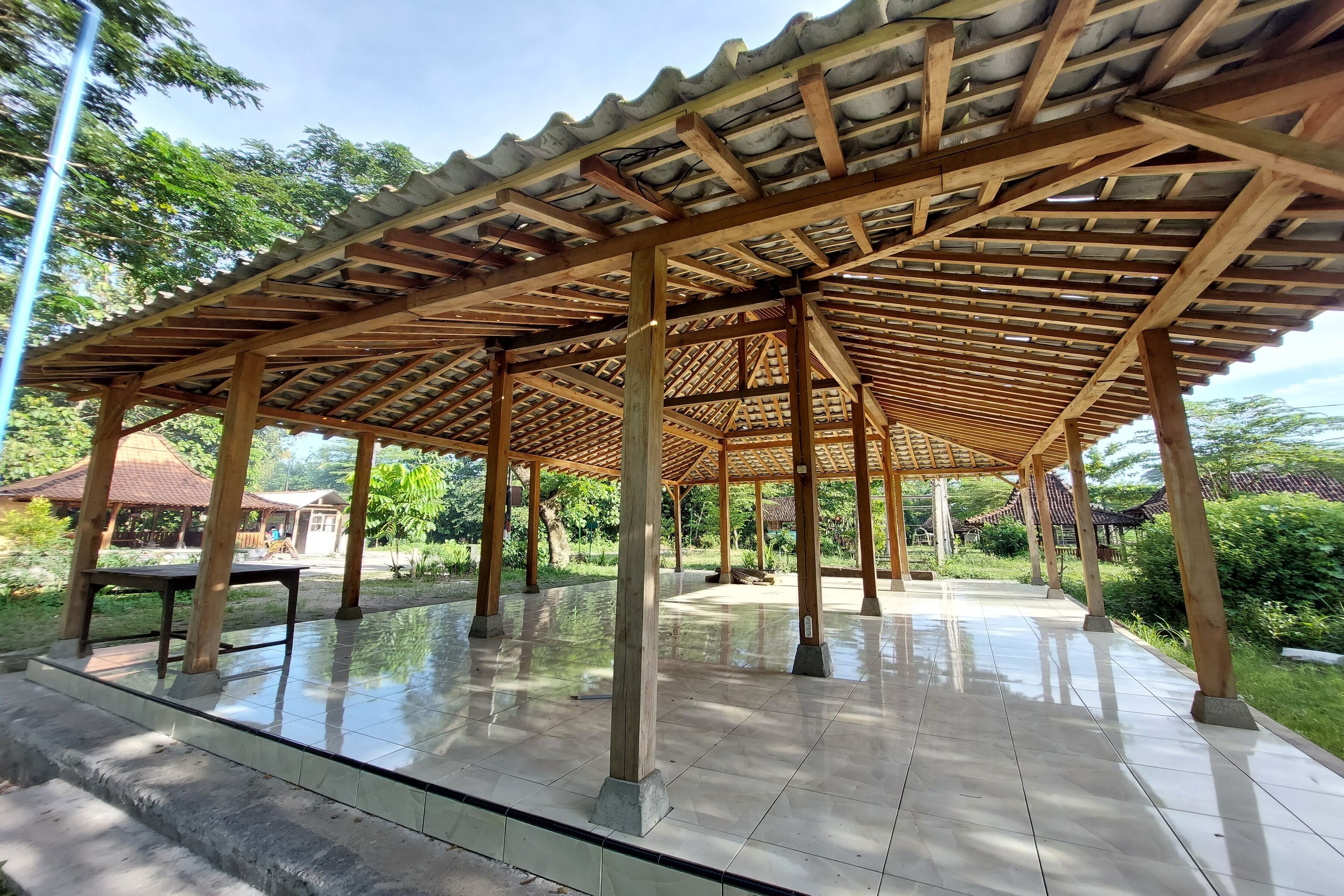 Deluxe Tent | Living area