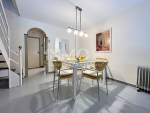 Dining - House in Golf St. Jordi in La Llosa  (Cambrils)