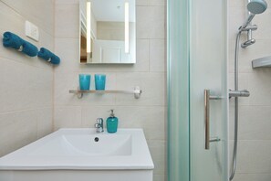 Imagen sin descripción, 3 de 15, botón