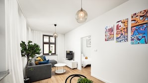 Condo tiện nghi đơn giản | 1 phòng ngủ, màn/rèm cản sáng, bàn ủi/dụng cụ ủi quần áo 
