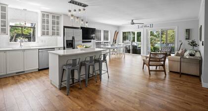 Lake Norman Waterfront Cottage with Private Dock