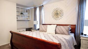 3 makuuhuonetta, silitysrauta/-lauta, vauvan matkasänky, ilmainen Wi-Fi