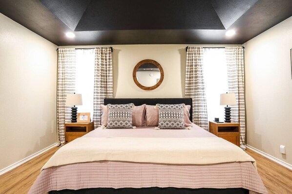 3 bedrooms, iron/ironing board, travel crib, free WiFi