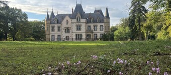 Tout Y Fault城堡酒店