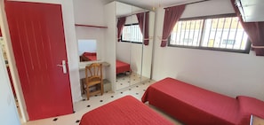 2 chambres, coffre-fort, fer et planche à repasser, Wi-Fi (supplément)