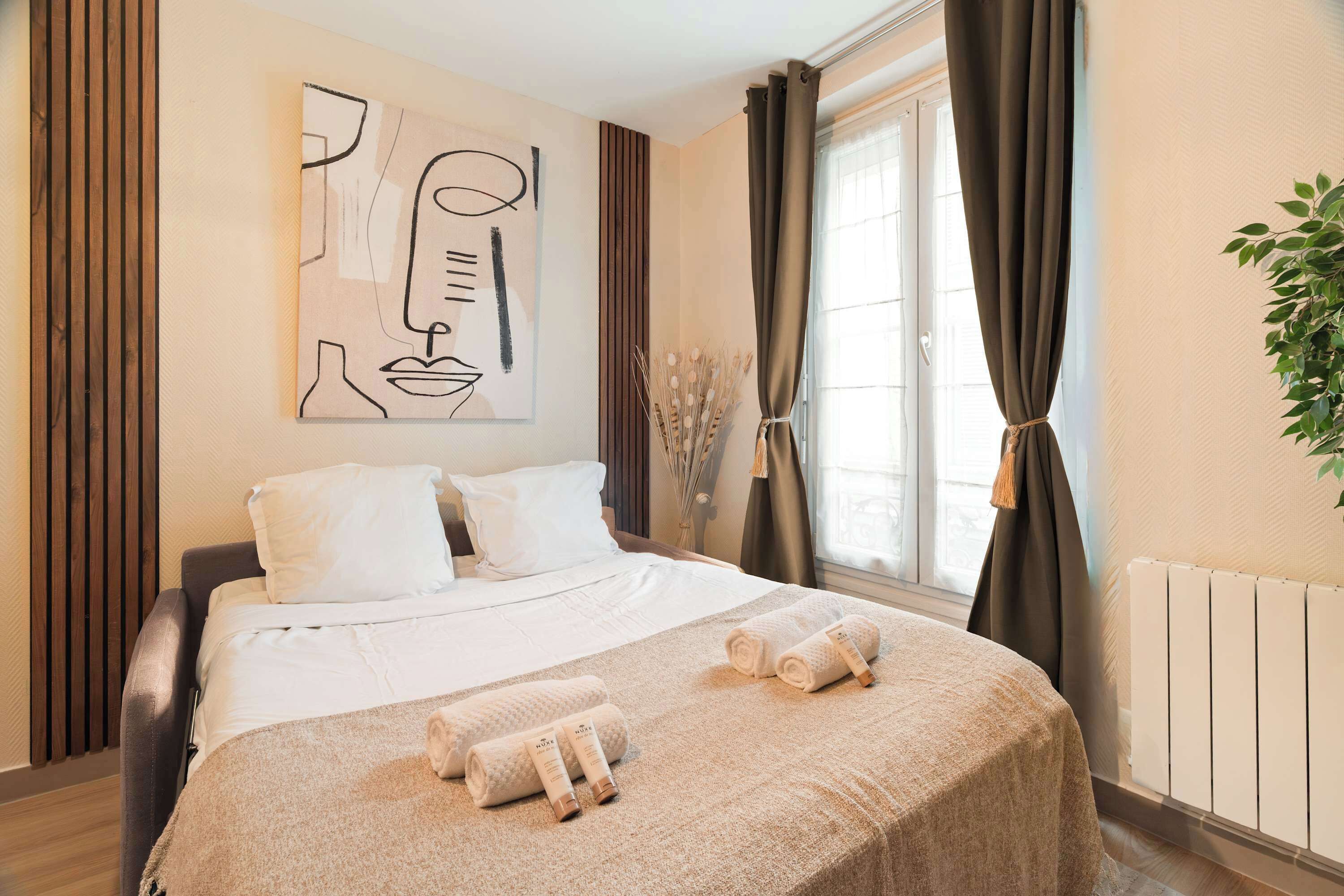 1 bedroom, iron/ironing board, bed sheets