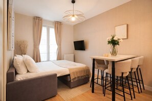 1 bedroom, iron/ironing board, bed sheets