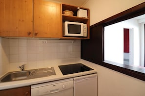 Refrigerador, microondas y lavavajillas