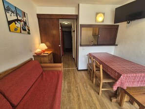 Living area - 100m from resort center, 1st floor, balcony, 28m², Tignes (Tignes)