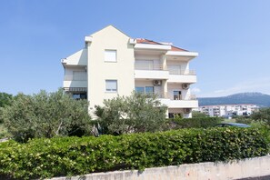Apartment, Multiple Beds | Exterior