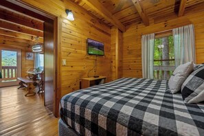 2 slaapkamers, een strijkplank/strijkijzer, wifi, beddengoed