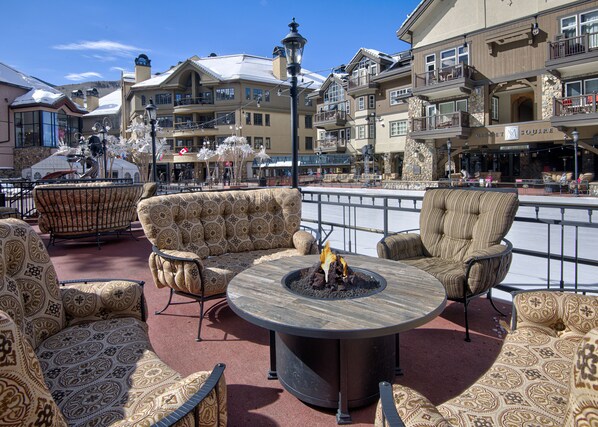 Property grounds - Walk to slopes! Beaver Creek Village Condo in the heart of the Village. (Beaver Creek)