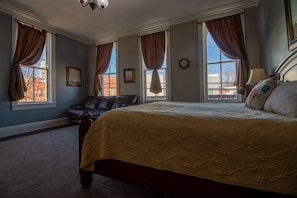 Romantic Room (Historic Building, No Elevator) | City view