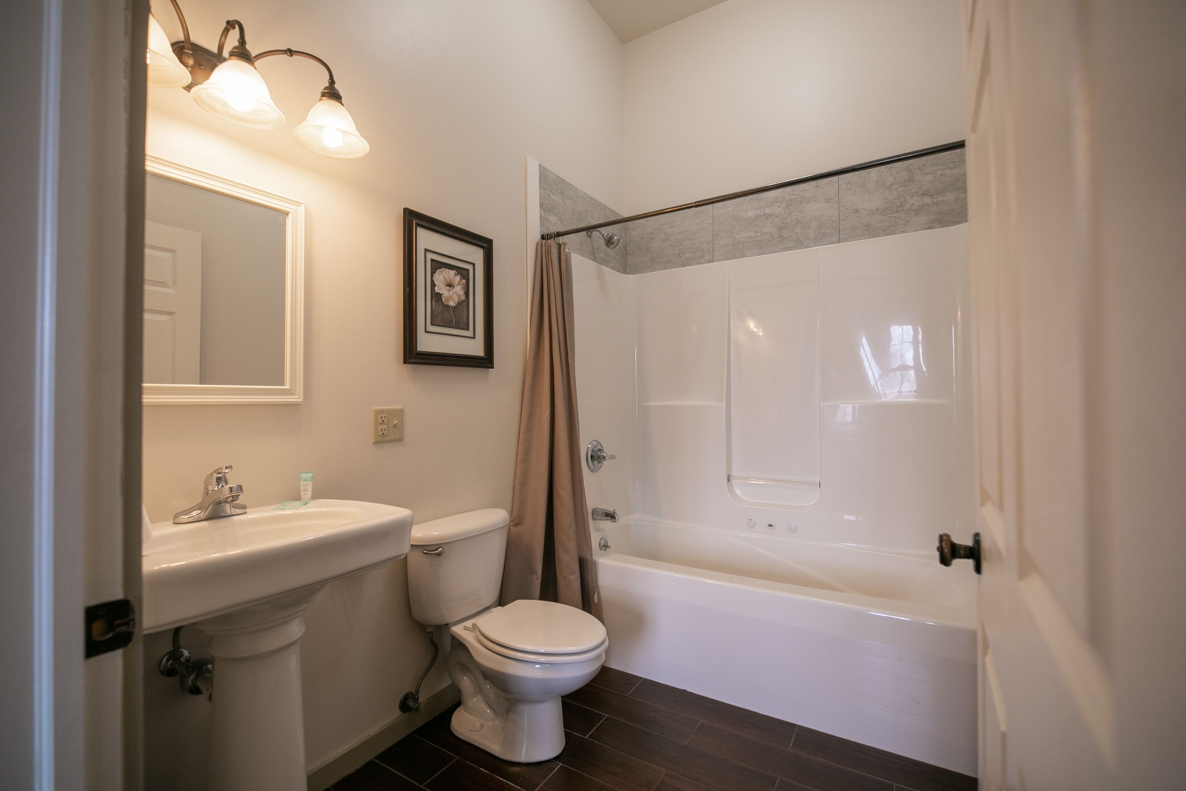 luxury suite | bathroom | towels