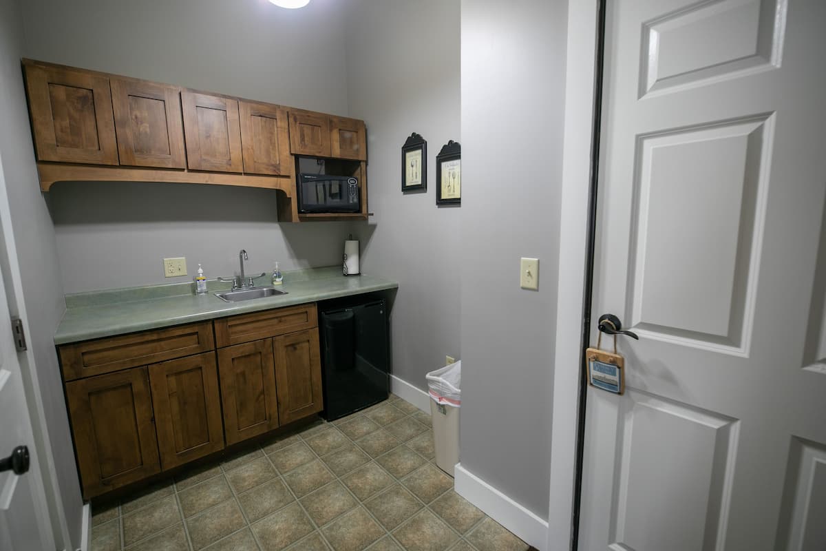 grand suite | free wifi, bed sheets