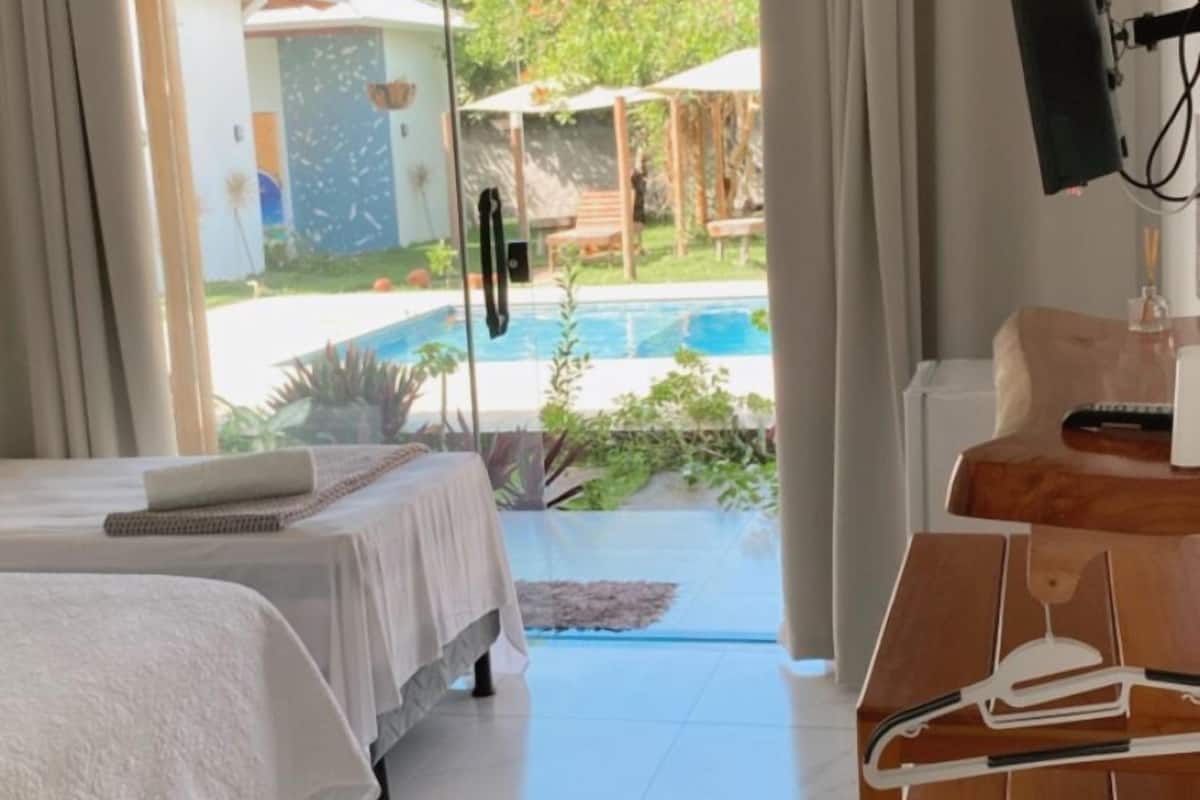 Standard Room | WiFi (free), bed sheets