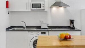 Private kitchen - Ribeira das Casas Apt 2C by Madeira Sun Travel (Funchal)