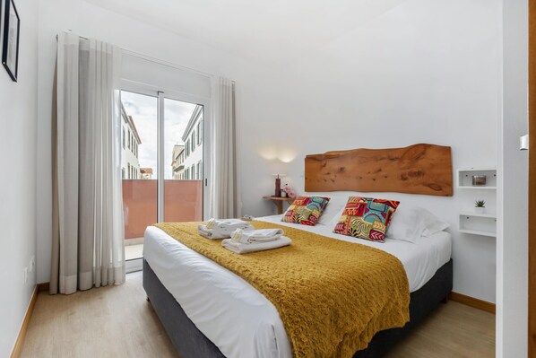 1 bedroom, iron/ironing board, travel crib, free WiFi