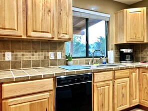 Fridge, microwave, oven, stovetop - Secluded Casita w/ King Bed + Mountain Views! (Tucson)