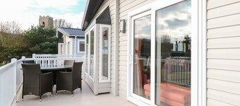 Broadland Sands Lodge