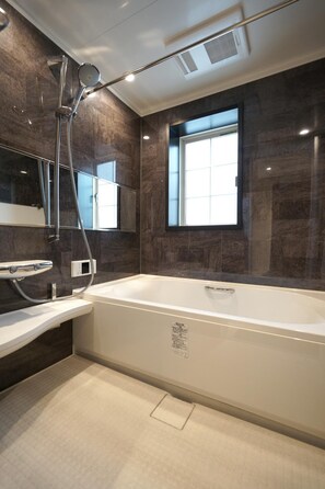 Bathroom - Real Life Aoyama 2BR Suite 5pax 3bed 3min Metro (Tokyo)