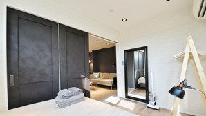 2 bedrooms