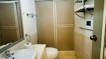 Free toiletries, towels, soap, shampoo