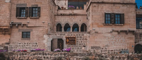 Fachada de la propiedad