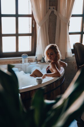 Ropa de cama de alta calidad y minibar