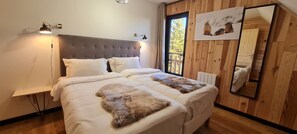 5 عدّة غرف نوم ومكواة/لوح كي وسرير سفر وواي فاي مجانًا