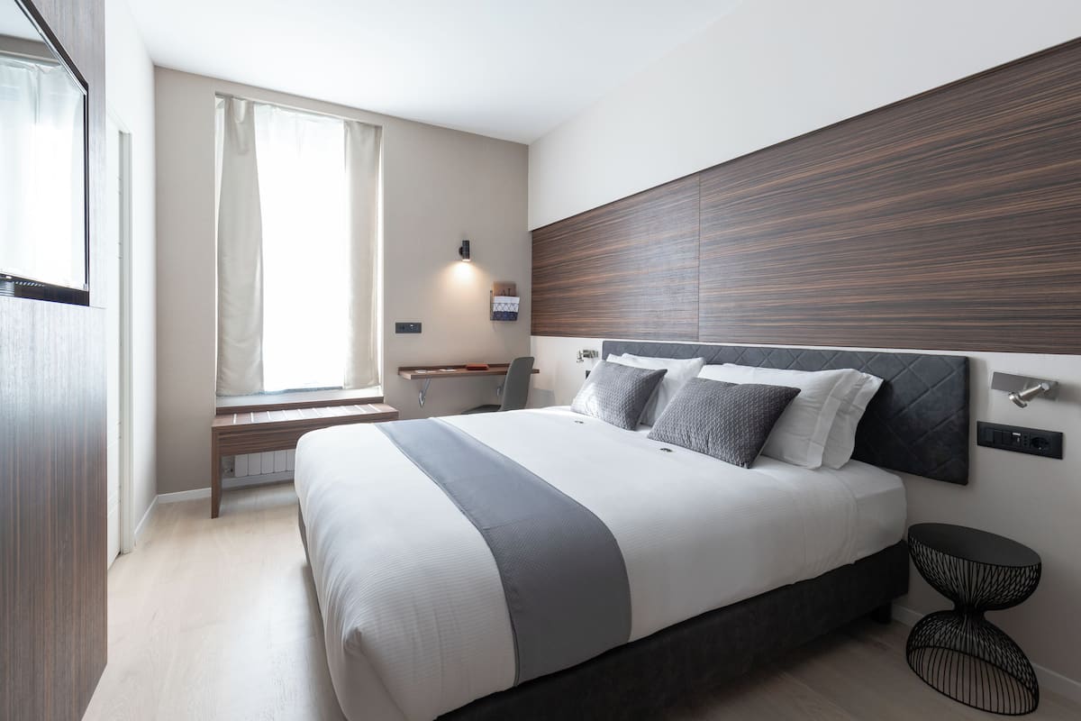 Superior Room | Egyptian cotton sheets, premium bedding, down duvets, pillow-top beds